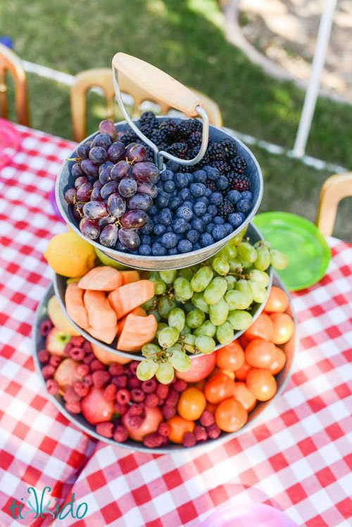 fruit-centerpiece-wedding-16