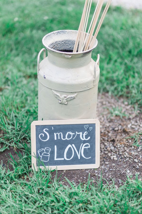 missouri-backyard-real-wedding-smb-photography-008