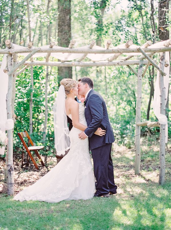 wedding kiss