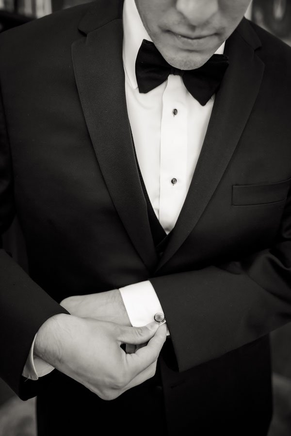 frank-gehry-vegas-real-wedding-kmh-photography-010