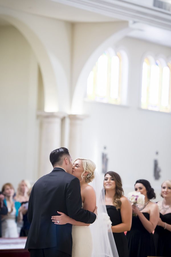 frank-gehry-vegas-real-wedding-kmh-photography-016