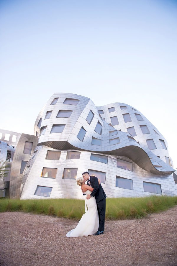 frank-gehry-vegas-real-wedding-kmh-photography-019