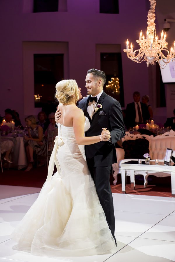 frank-gehry-vegas-real-wedding-kmh-photography-024