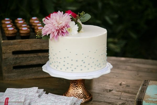 The Tradition Of Saving The Top Tier Of The Wedding Cake - Bridals.PK