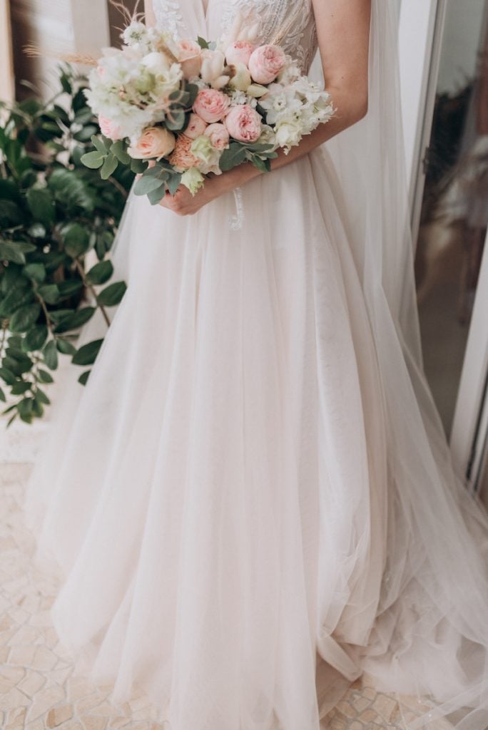 Quick turnaround used wedding dress