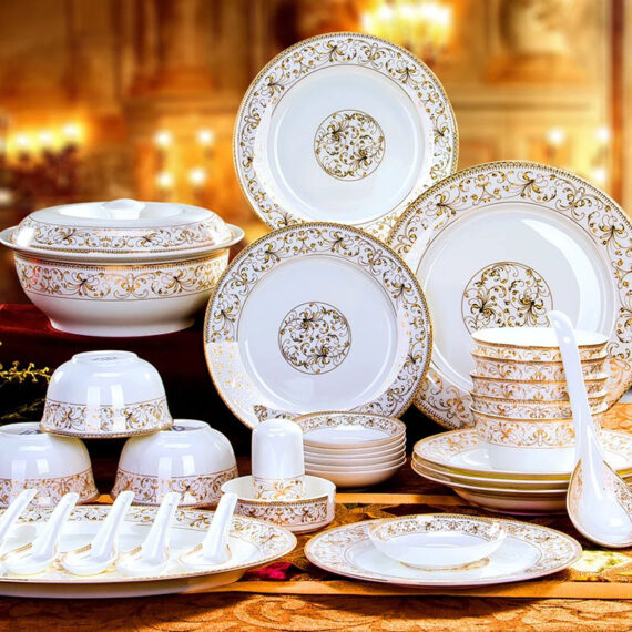 Porcelain Dinnerware Settings