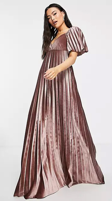 10 Velvet Bridesmaid Dresses You'll Crush Over | Woman Getting Married