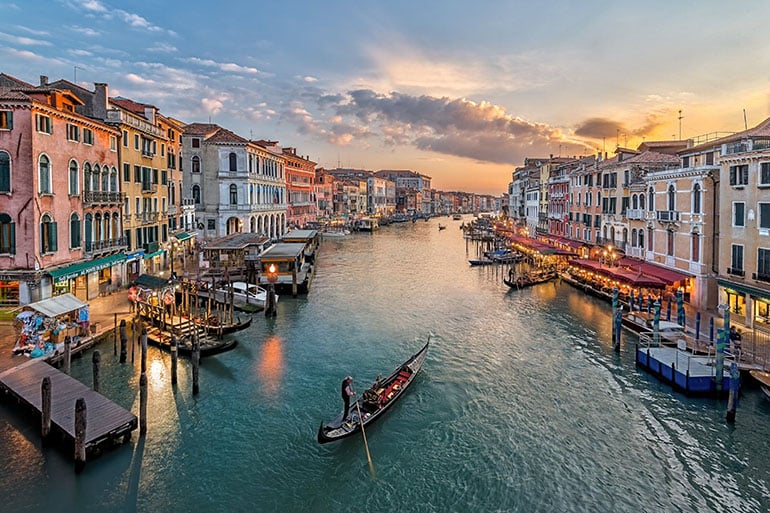 Bridal Shower Gifts Travel Abroad