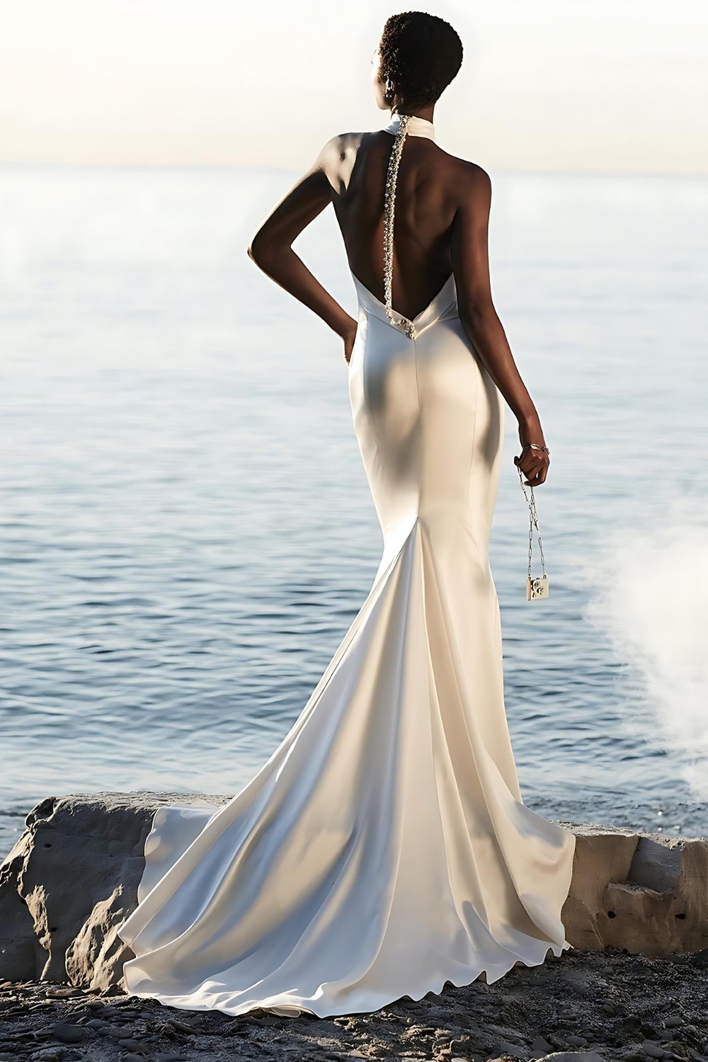 21 Backless Wedding Dresses for the Modern Bride | Woman Getting Married
