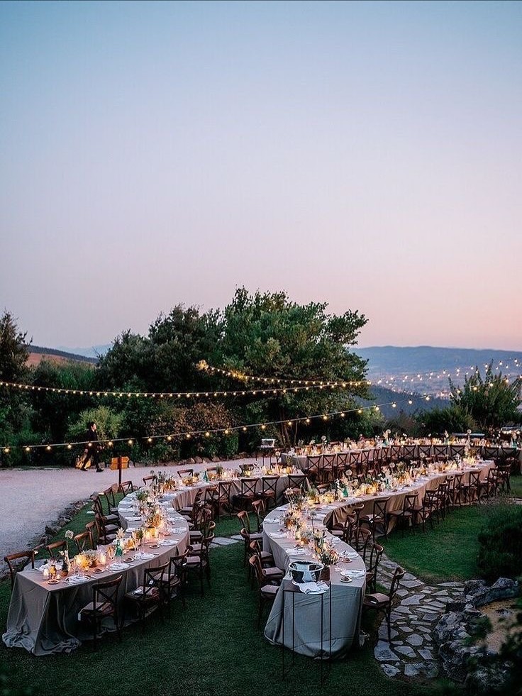wedding serpentine table