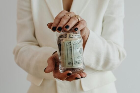 brides sharing wedding budget mistakes