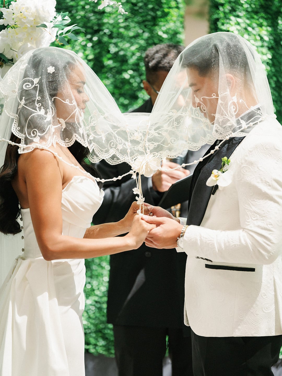 Dyeneka and Kevin's first kiss at their rooftop ceremony