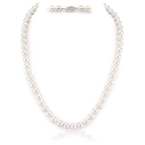 Freshwater cultured pearl strand necklace with gold clasp