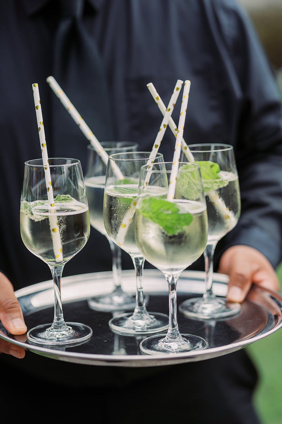 Tray of welcome cocktails passed to guests during cocktail hour
